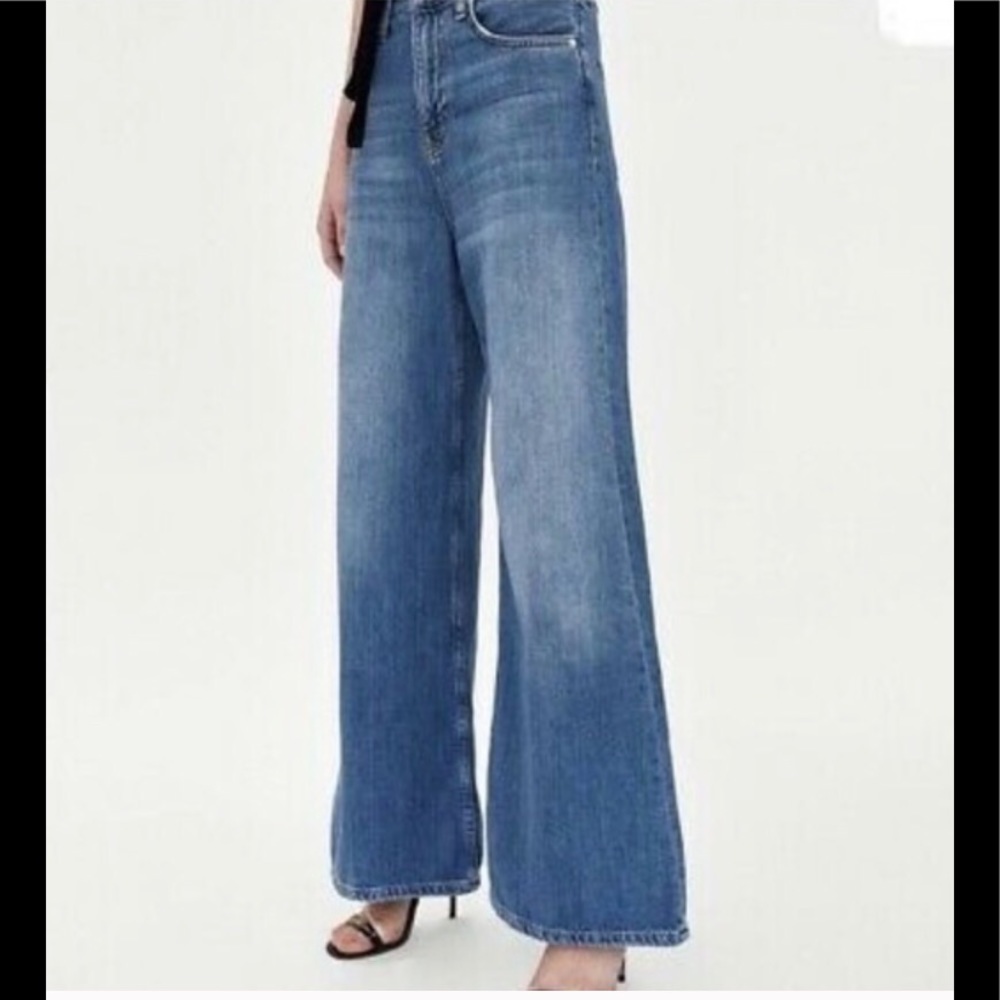 Zara 90s Style Wide Leg Jean